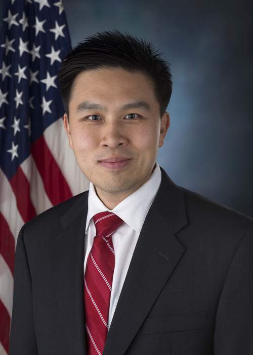 Republican policy adviser Chen enters California controller race