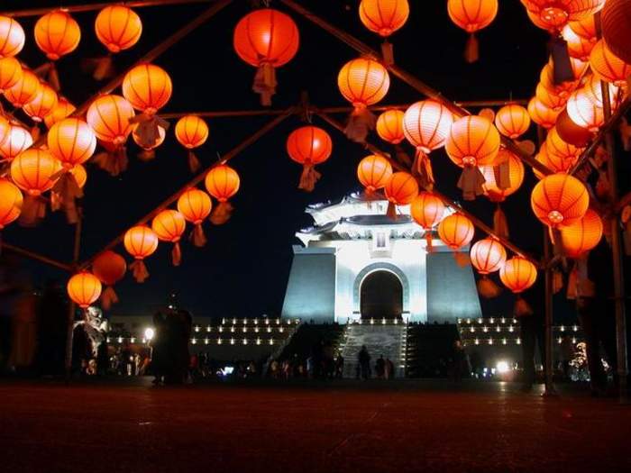 China celebrates colourful Lantern Festival