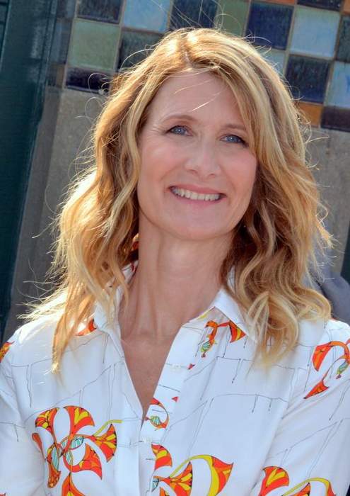 'Completely inappropriate': 'Jurassic Park' stars Laura Dern and Sam Neill reflect on 20-year age gap
