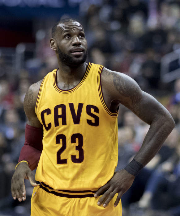 LeBron James faces backlash over 'YOU'RE NEXT' tweet about Ohio police officer