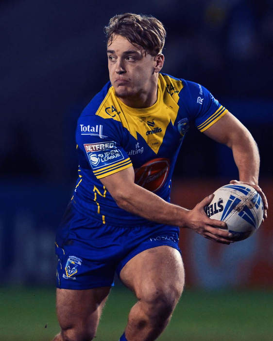 Warrington half-back Hayes out for six months