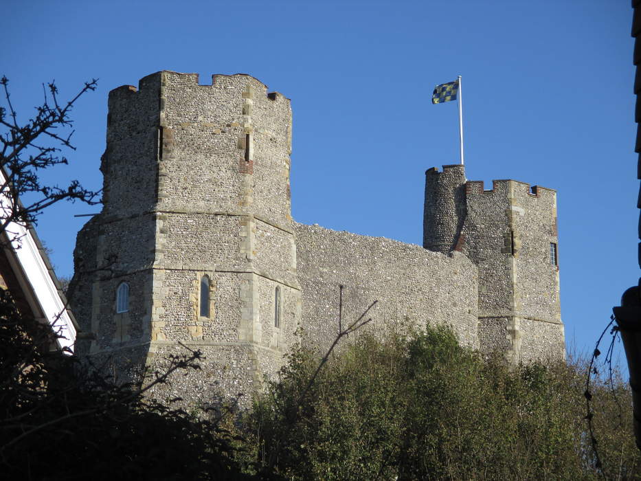 Lewes Castle: Risk of further collapse to boundary wall