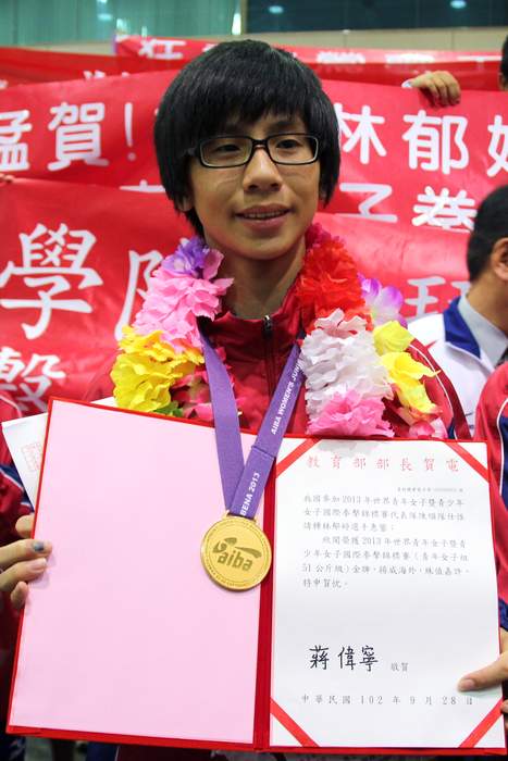 Taiwan cheers boxer who won Olympic gold after gender row