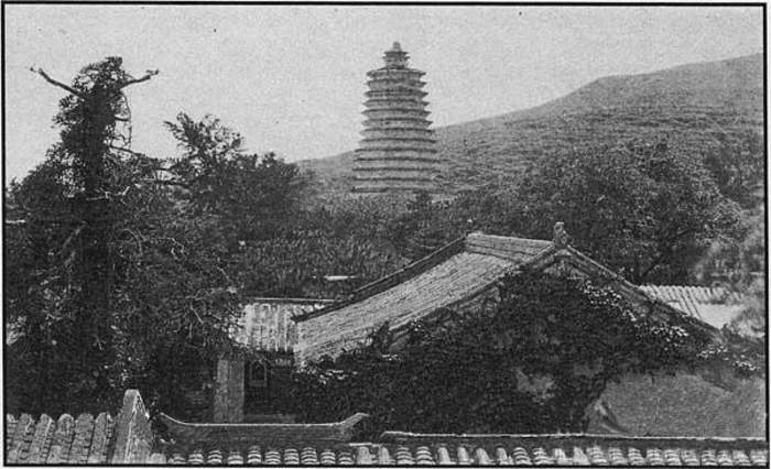 Lingguang Temple (Beijing)