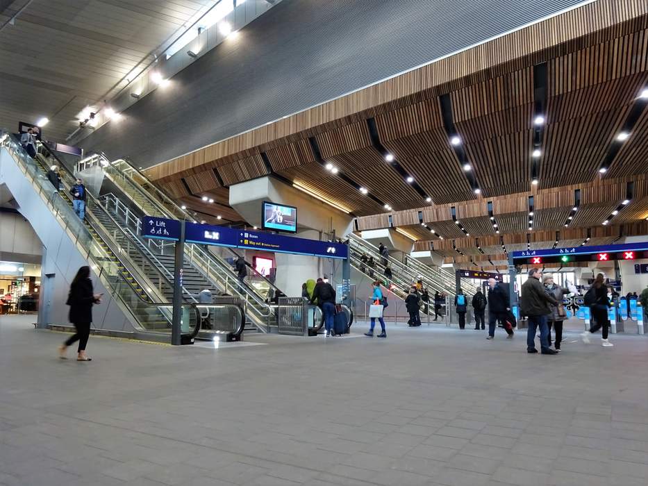 London Bridge: Family sues after boy loses toe on escalator