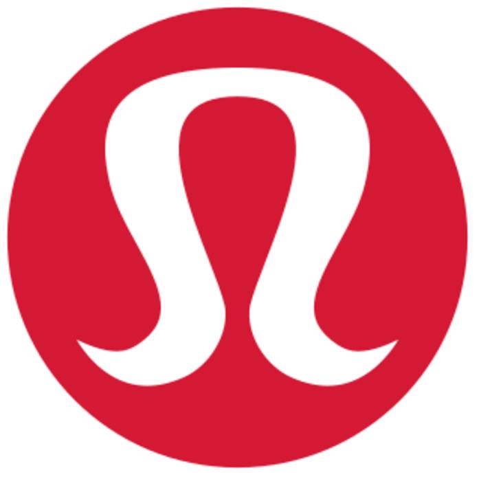 Get a $100 Lululemon gift card (and other perks) when you buy the Mirror