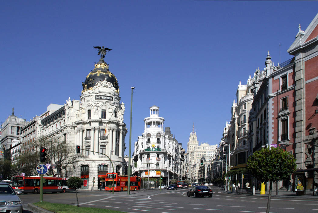 'Extremely loud' explosion in Madrid city centre - reports of injuries