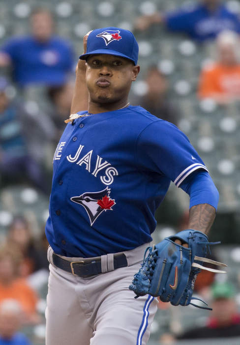 Pitcher Marcus Stroman breaks his own news: He's signing with Chicago Cubs