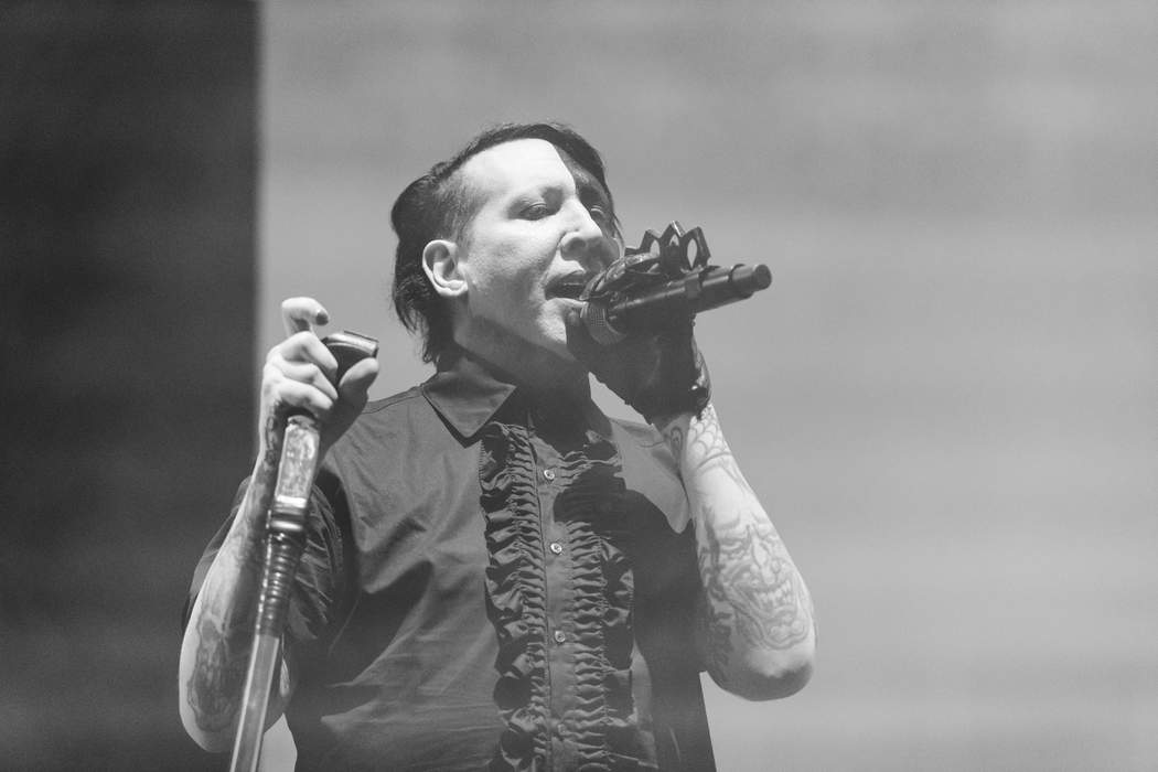Evan Rachel Wood gives Marilyn Manson the middle finger after 'Donda' controversy