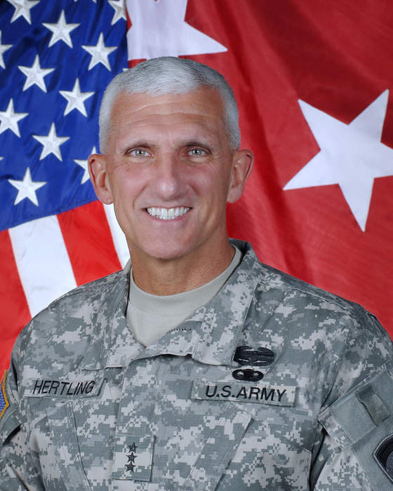 Retired Army Lt. Gen. Mark Hertling weighs in on the U.S. sending cluster munitions to Ukraine