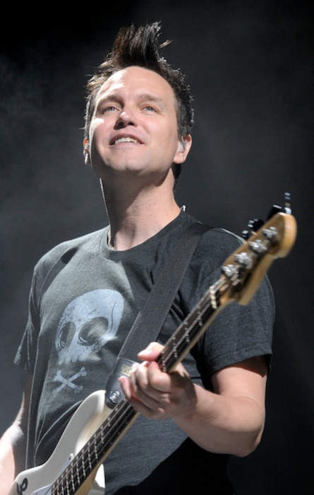 Blink-182's Mark Hoppus debuts 'giant bald head' in first photo since cancer announcement