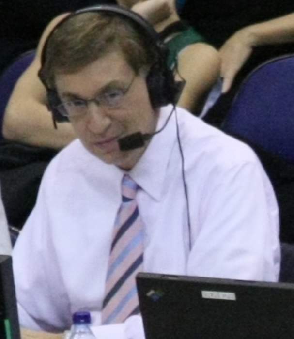 Marv Albert on calling Knicks-Hawks game onsite, Reggie Miller-Trae Young vs. Knicks, recent fan incidents and why he's retiring