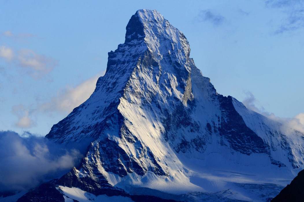 Six skiers go missing near Matterhorn