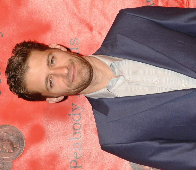 Remember when Matthew Morrison banged a sheep on 'Younger'?