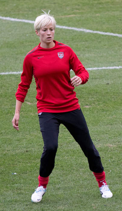 Injured Rapinoe forced to leave final game early