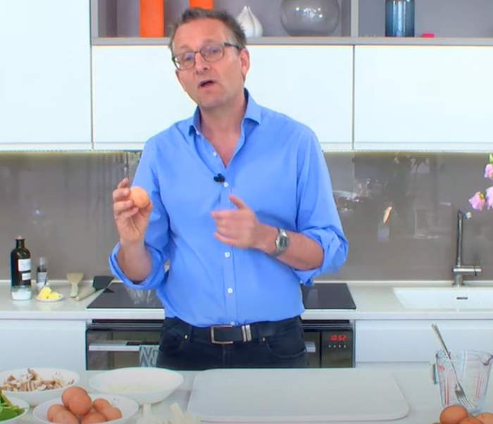 How TV doctor Michael Mosley fixed his insomnia