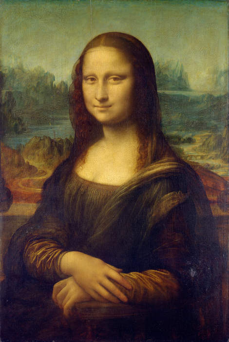 Mona Lisa: Protesters throw soup at da Vinci painting