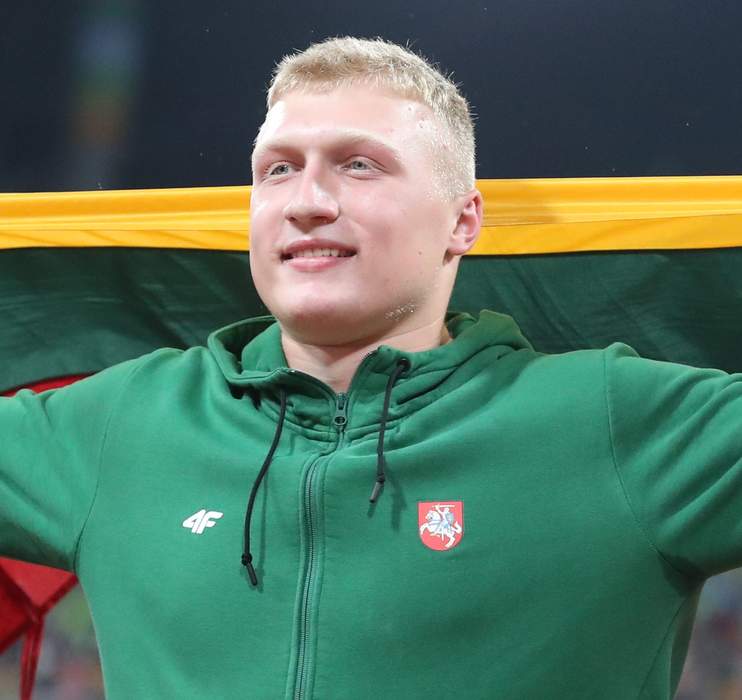 Men's discus world record broken after 38 years