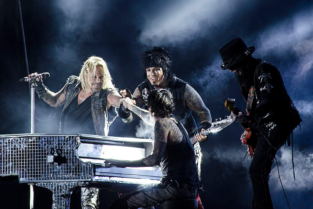 ‘Like pirates at a yacht party’: Motley Crue and Def Leppard bring the ’80s to Melbourne