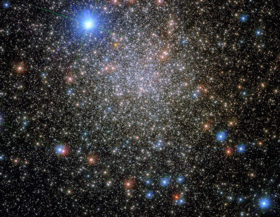 Say hello to the brilliant, crowded starscape in NASA's new Hubble share