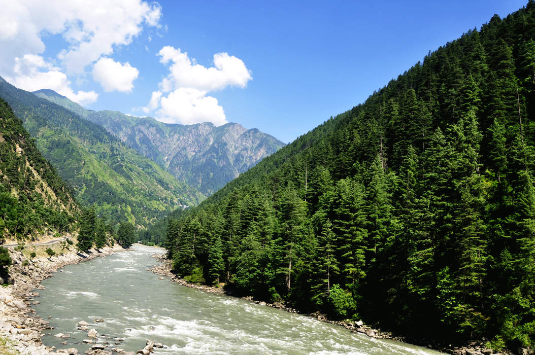 Unveiling The Environmental Toll: Climate Crisis And Tourism Surge In AJK’s Neelum Valley – OpEd
