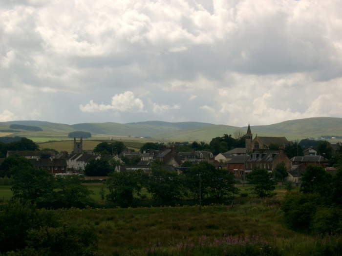 Child dies after being struck by a vehicle in New Cumnock