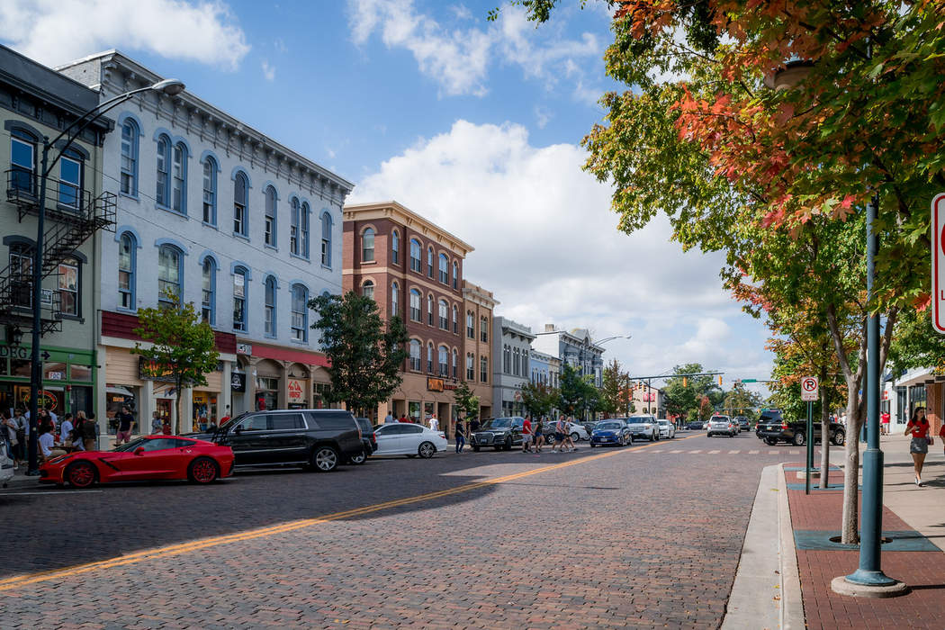 College students test positive for coronavirus and party in Oxford, Ohio