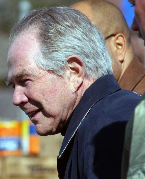 Pat Robertson, Christian Coalition founder and influential religious conservative, dies at 93