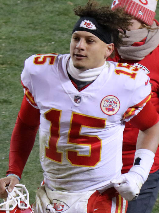 Kansas City Chiefs QB Patrick Mahomes takes 'all the snaps' in practice as concussion treatment continues