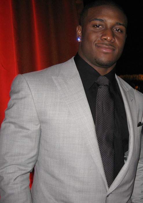 Reggie Bush Got Heisman Back After Chance Encounter W/ Attorney At Gronk Pool Party