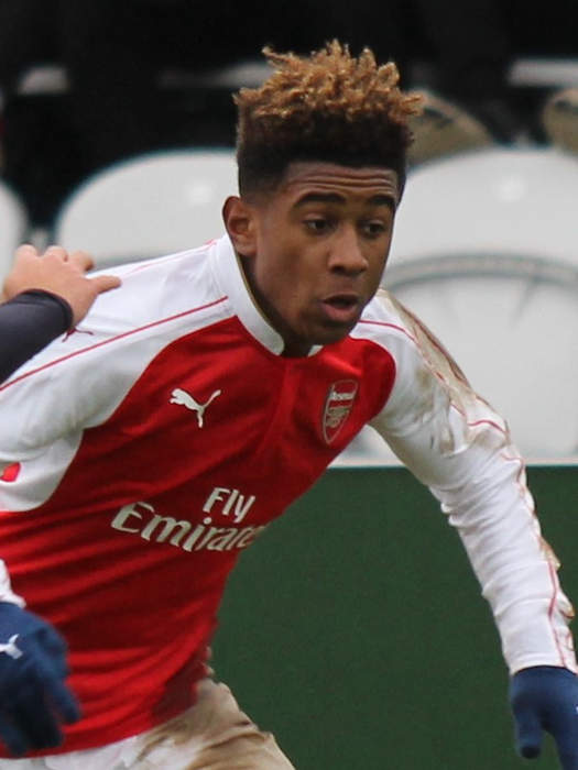 Nelson signs new four-year Arsenal deal