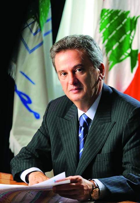 Lebanese Central Bank Governor Steps Down Amid Accusations Over Economic Collapse