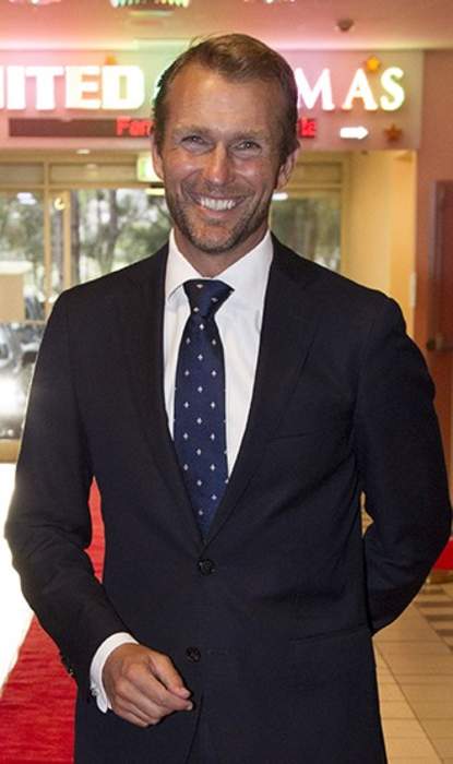 Rob Stokes attacks reliance clubs have on poker machines