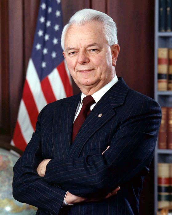 Fact check: Photo shows Biden with Byrd, who once had ties to KKK but wasn't a grand wizard
