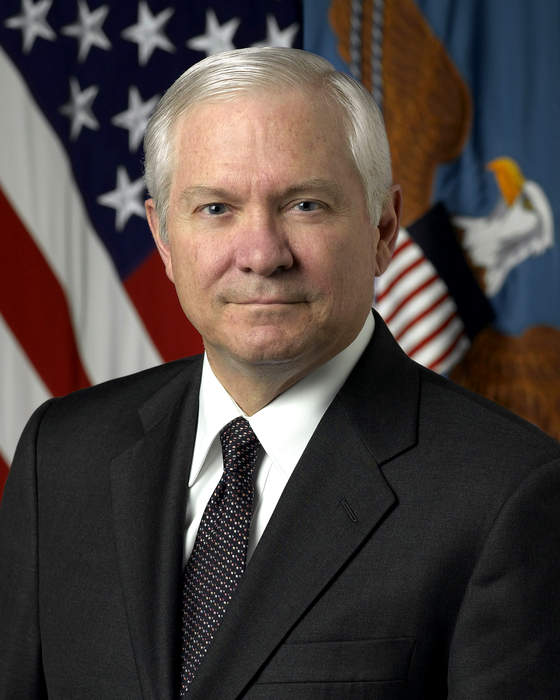 Ex-Defense Secretary Gates says Russia unlikely to use nuclear weapons: Live Ukraine updates