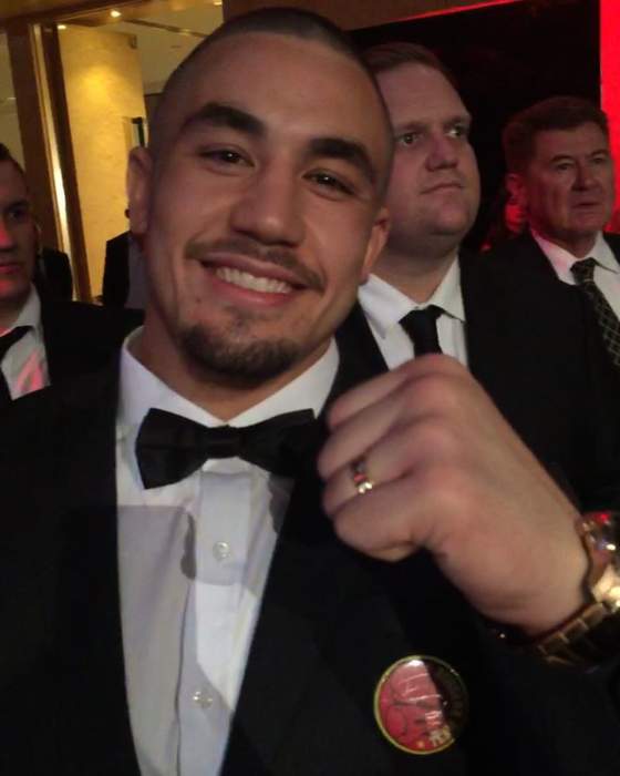 Robert Whittaker (fighter)