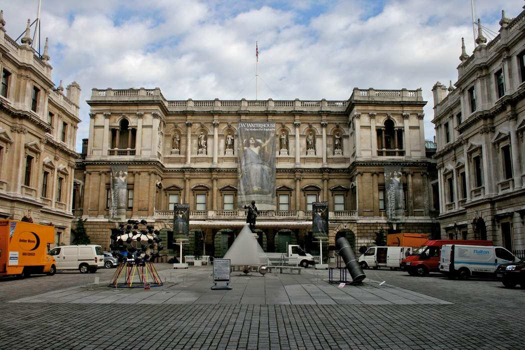Royal Academy apologises to artist Jess de Wahls - One ...