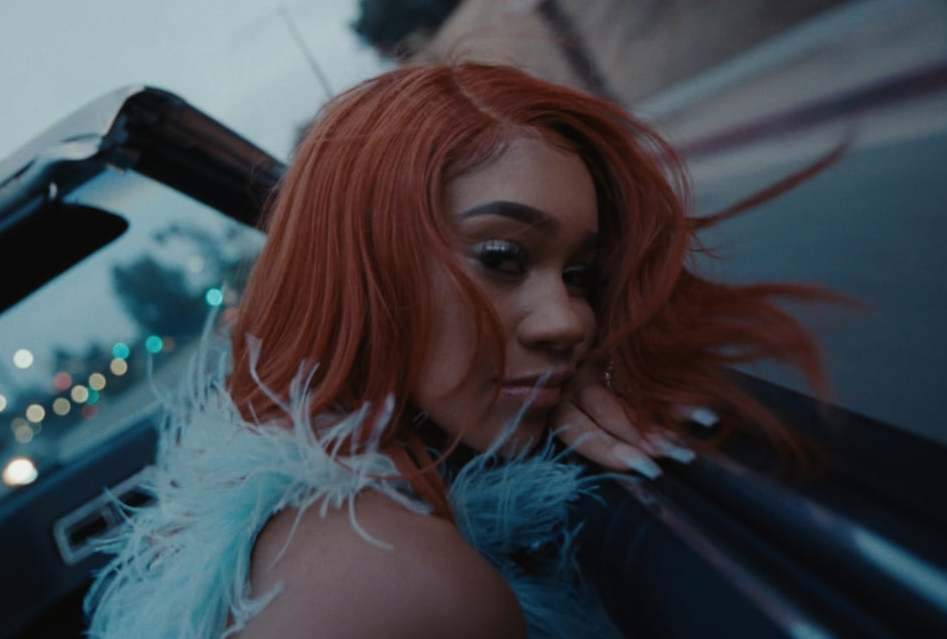 Saweetie Busks for 'Donations' at Santa Monica Pier