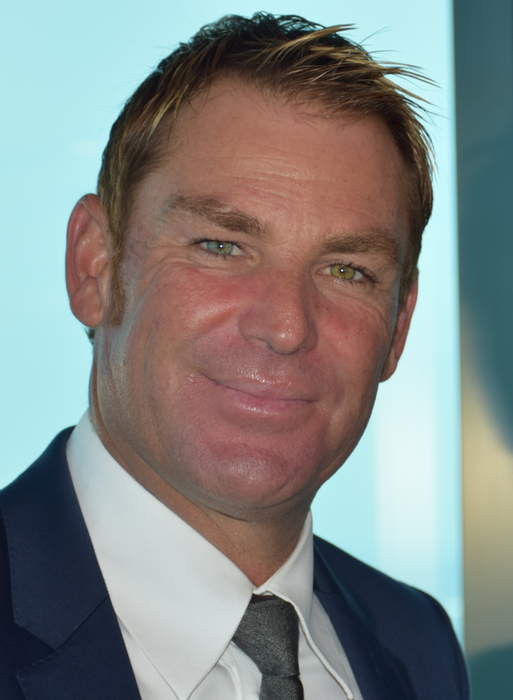 'I had to be here': Crowds flock to the MCG to farewell cricket legend Shane Warne