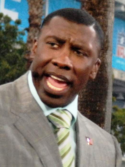 Shannon Sharpe Gets Bigfooted by Selena Gomez Outside L.A. Hotspot