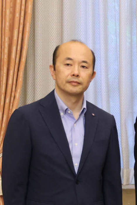 Shiro Suzuki (politician)