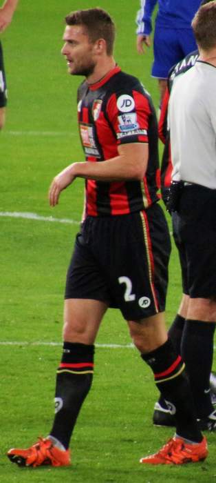 Simon Francis (footballer)