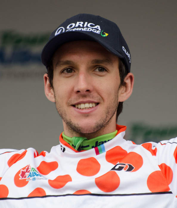 Vuelta a Espana: Simon Yates out with Covid-19 as Kaden Groves wins stage 11