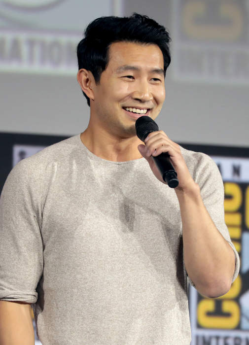 Kim's Convenience star Simu Liu says show's writers' room was 'overwhelmingly white'