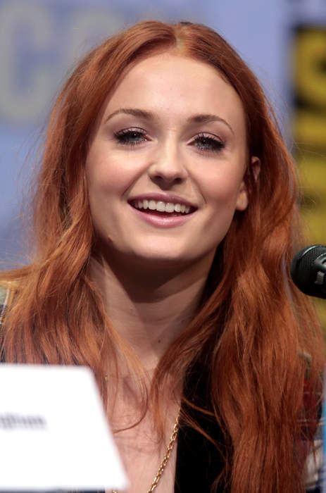 ‘Game of Thrones’ star Sophie Turner honors Pride Month: ‘Time isn’t straight and neither am I’