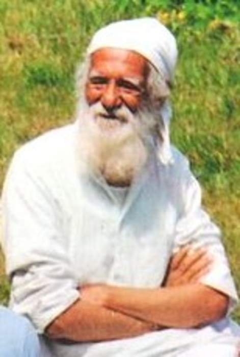 Sunderlal Bahuguna, leader of the Chipko Movement, dies of COVID-19 at 94