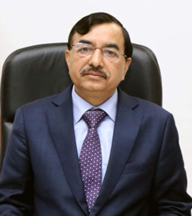 CEC Sushil Chandra urges Indian diaspora to step up their registration as overseas voters