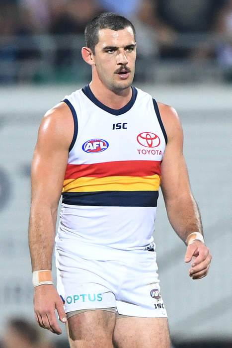 Taylor Walker should not play on with Adelaide next season