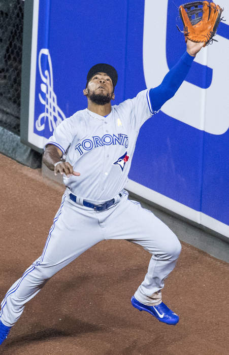 Blue Jays trade All-Star outfielder Teoscar Hernandez to Mariners