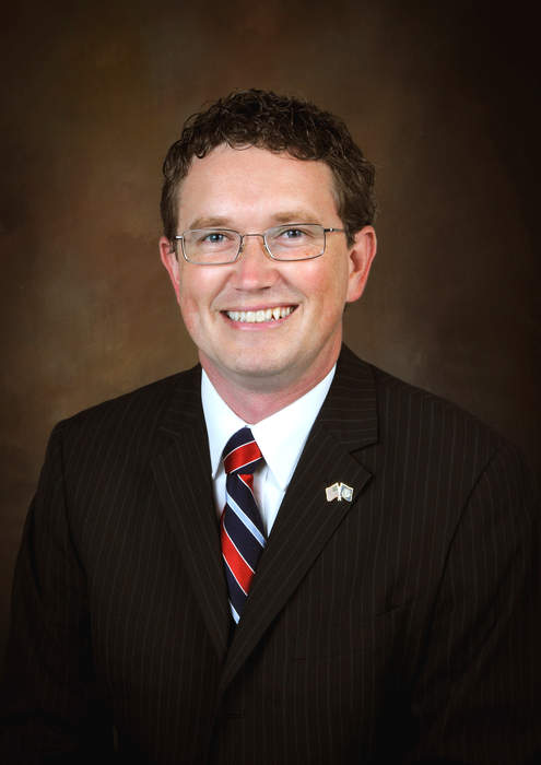 Thomas Massie introduces bills to audit, abolish the Federal Reserve